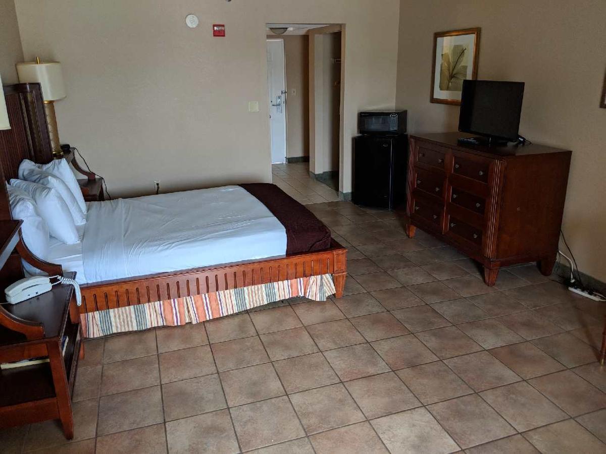 Vista Inn Lake Tarpon Палм Харбър Екстериор снимка